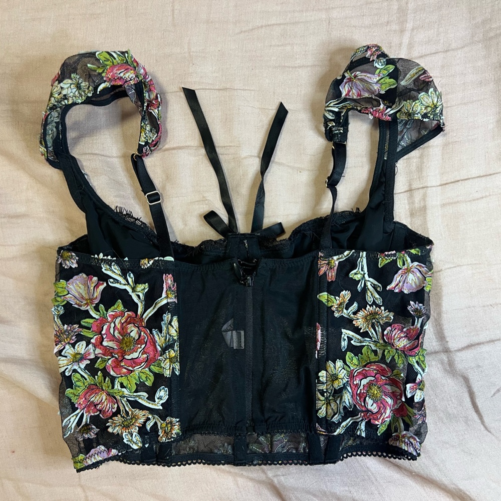Set: 32b Corset Bra With Size Small Matching Pant… - image 4
